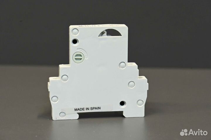 Merlin Gerin 27132 Контакт, новый, 320 шт