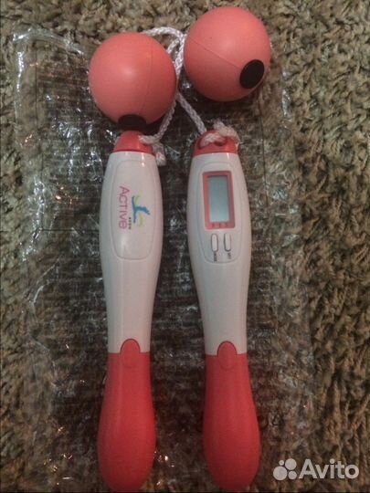 Продам Скакалка со счетчиком новая