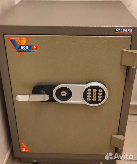 Сейф valberg