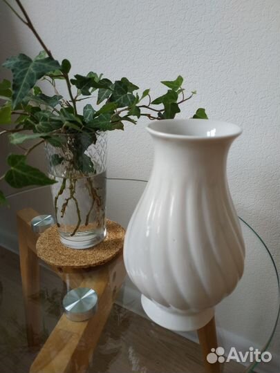 Ваза для цветов IKEA, белая