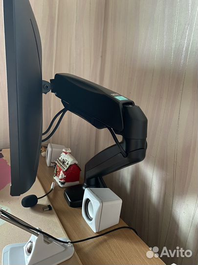 Кронштейн Onkron G80 для монитора