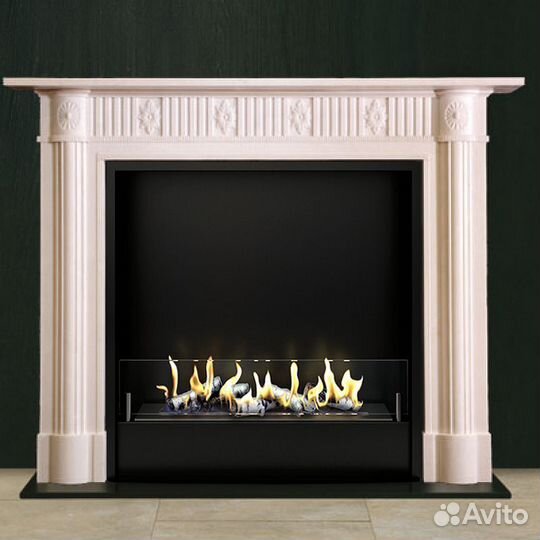 Биокамин в мраморном портале Firezo Il piacere