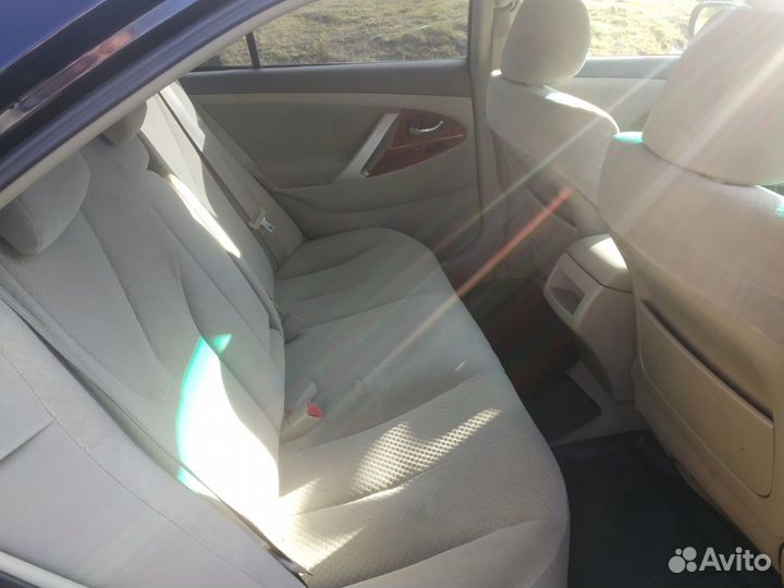 Пассажирские перевозки, автобус и автомобиль на за