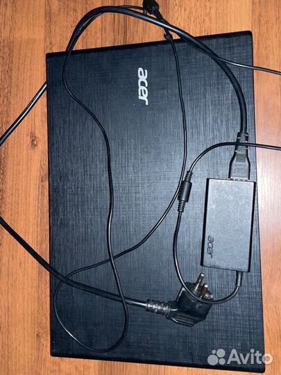 Ноутбук Acer E5-573G-33H7 черный
