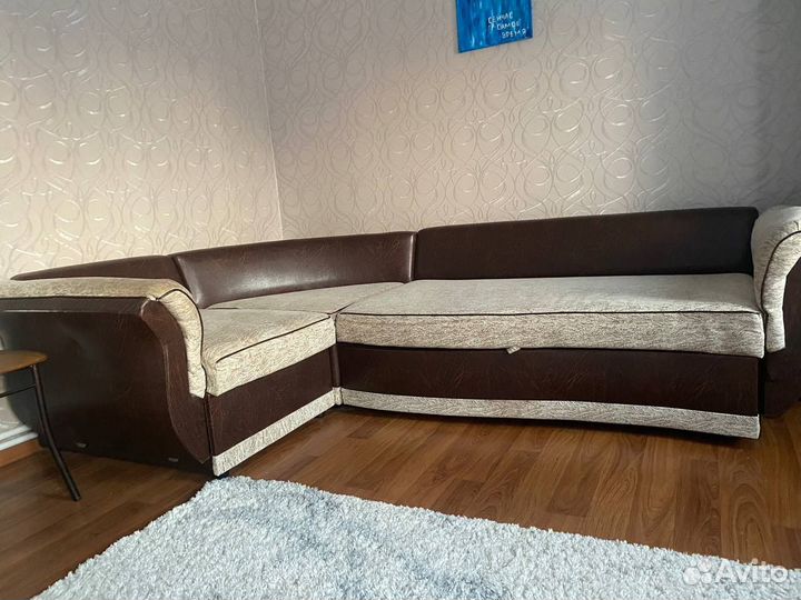 Угловой диван