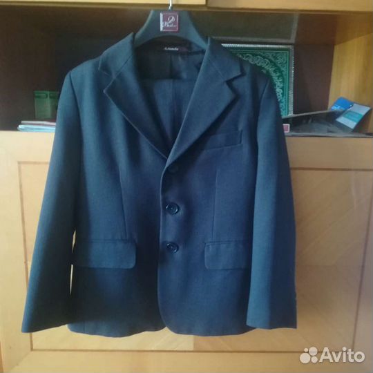 Школьный костюм, рубашки для первоклассника