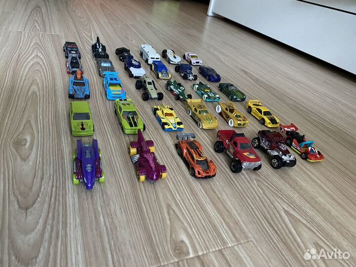 Машинки хот вилс hot wheels