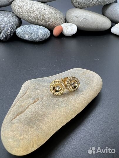 Золотые серьги с бриллиантами