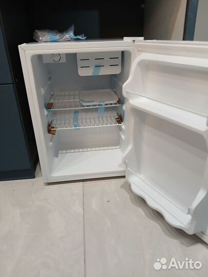 Холодильник новый