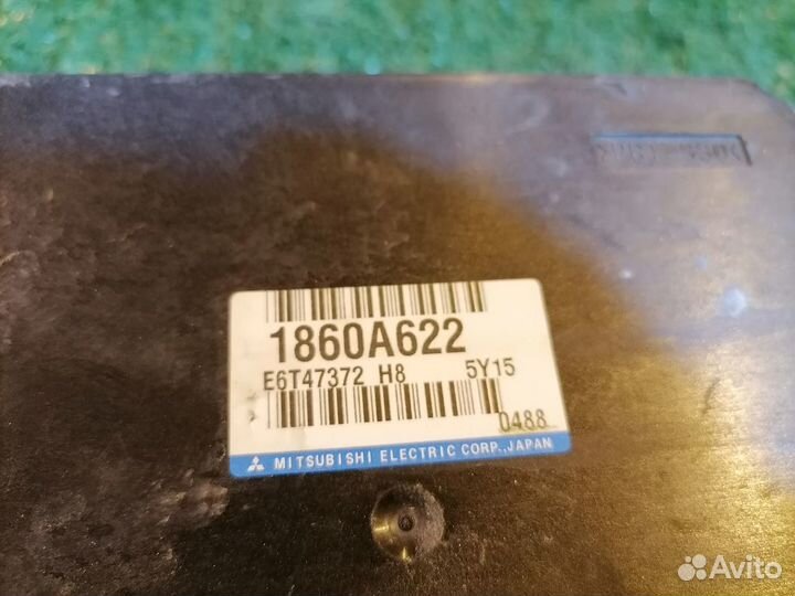Блок управления двигателем 4B12 1860A622 Mitsubish