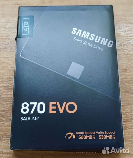 SSD диск Samsung 870 EVO 4TB MZ-77E4T0B