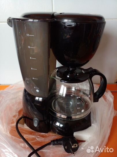 Продам кофеварку Scarlett