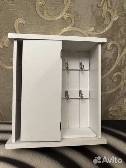 Полка ключница