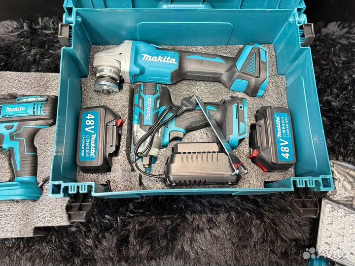 Набор инструментов makita 4 в 1