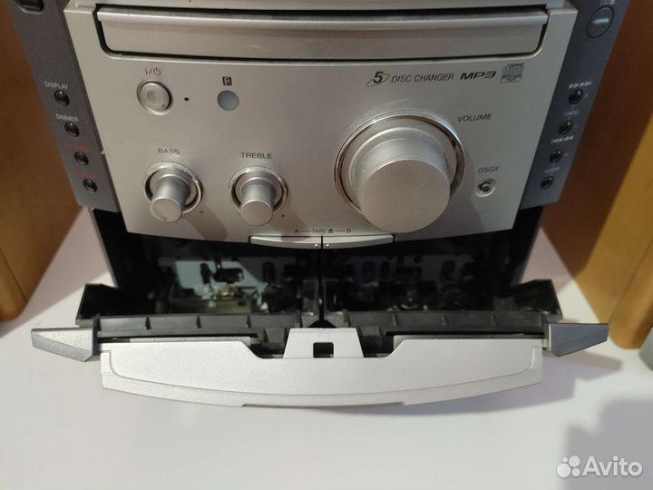 Музыкальный центр Sony MHC-NXM1