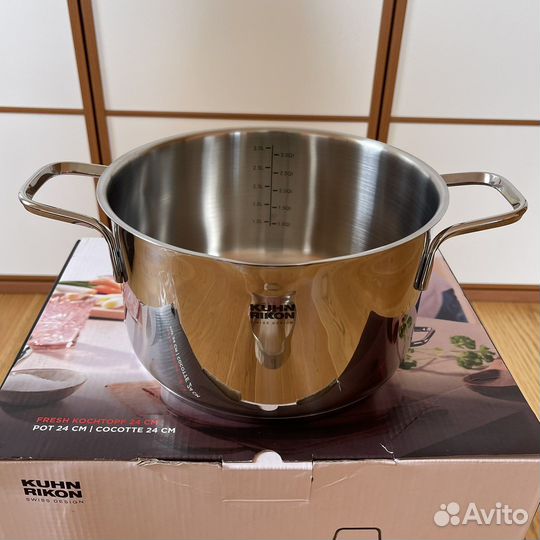 Кастрюля из нержавейки новая