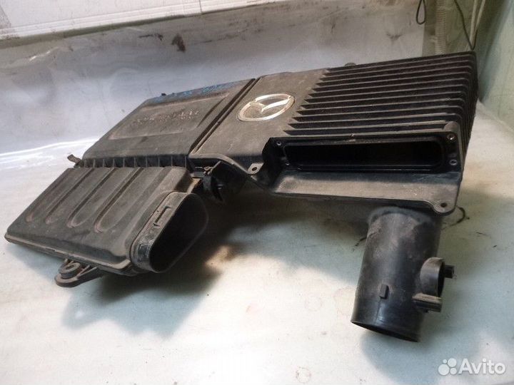 Корпус воздушного фильтра mazda 3 3 (BK) 2002-2009