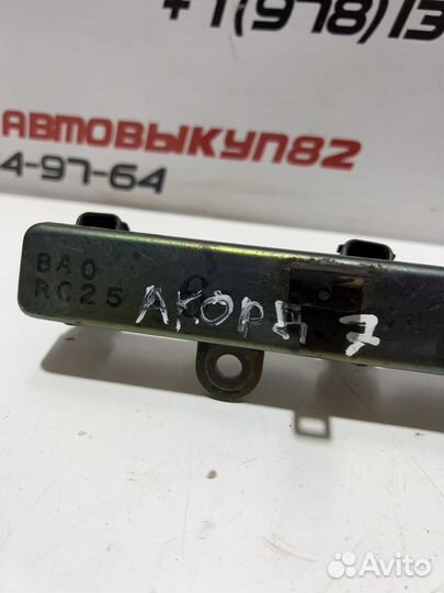 Топливная рампа с форсунками Хонда Аккорд 7 2.0