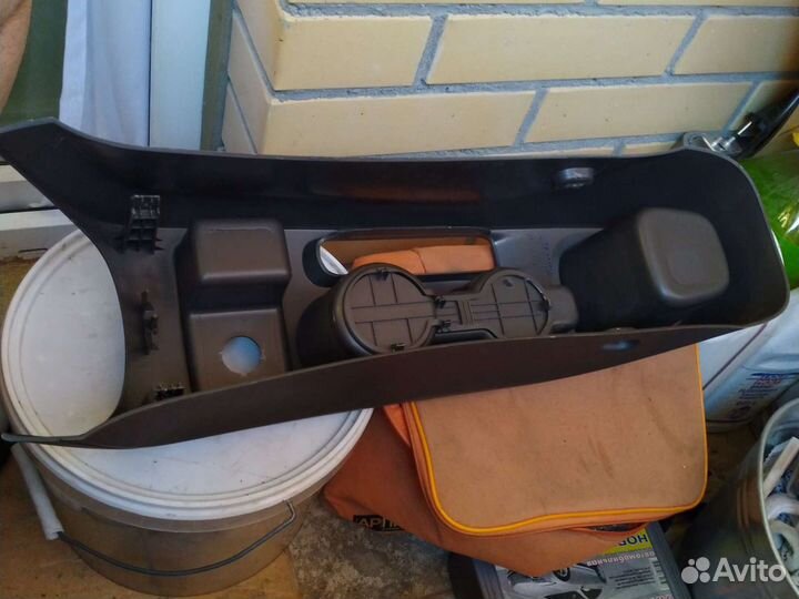 Консоль панель торпеды Шевроле кобальт равон R