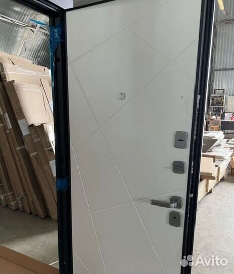 Входа дверь Феникс