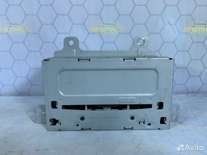 Магнитола Opel Astra J 2013