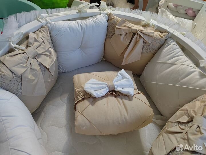 Комплект бортиков в кроватку, конверт на выписку