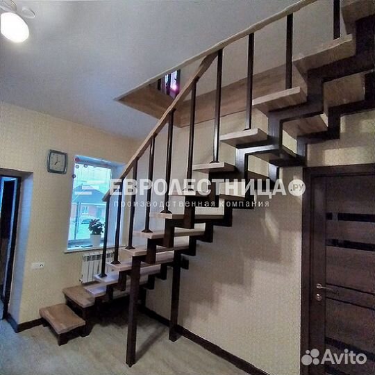 Лестница на металлокаркасе