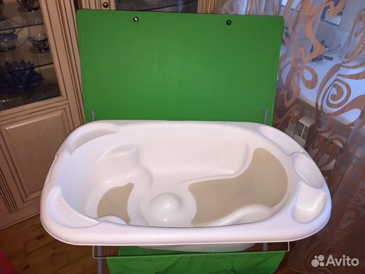 Пеленальный стол и ванночка 2 в 1