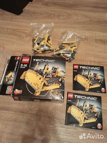 Lego Technic 42028