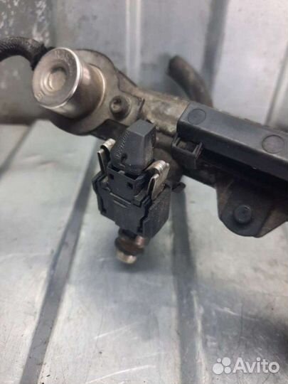 Топливная рампа Volkswagen Lupo хэтчбек 1.4 2000