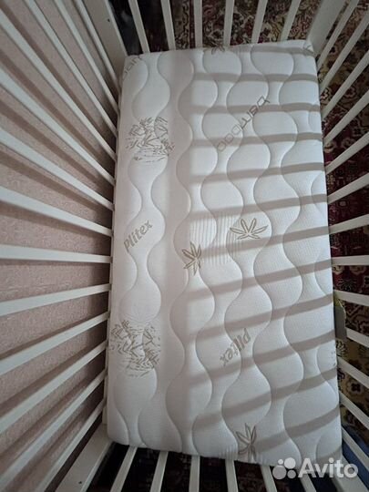 Детская кровать с матрасом