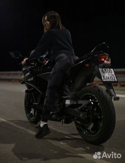 Продается мотоцикл Kawasaki Ninja 250 R