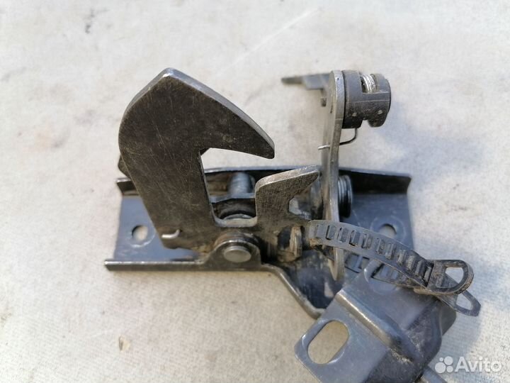 Замок капота для Mercedes Benz W220 1998-2005