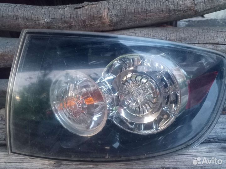 Задний фонарь mazda 3