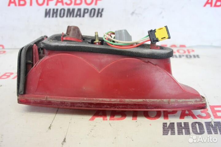 Фонарь задний внутренний правый для Peugeot 600 60
