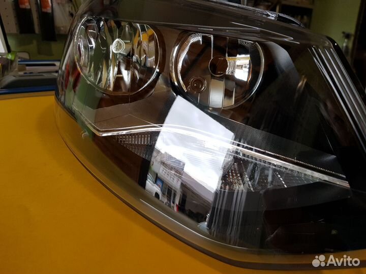 Фара правая Volkswagen Polo седан 15-20