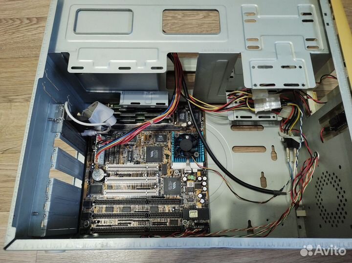 Retro PC Pentium-200mmx, 16RAM, 32GB, Win95