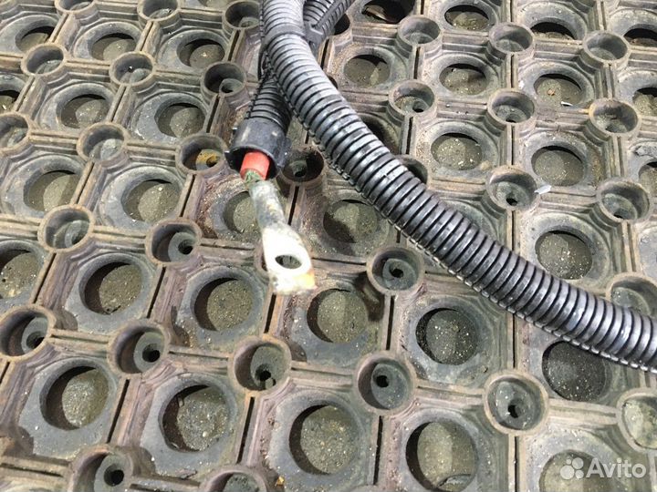 Кабель акб силовой Iveco Stralis