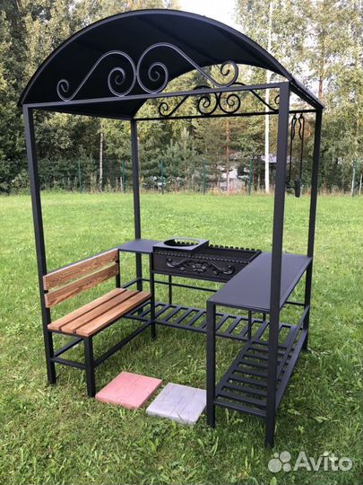Беседка с мангалом