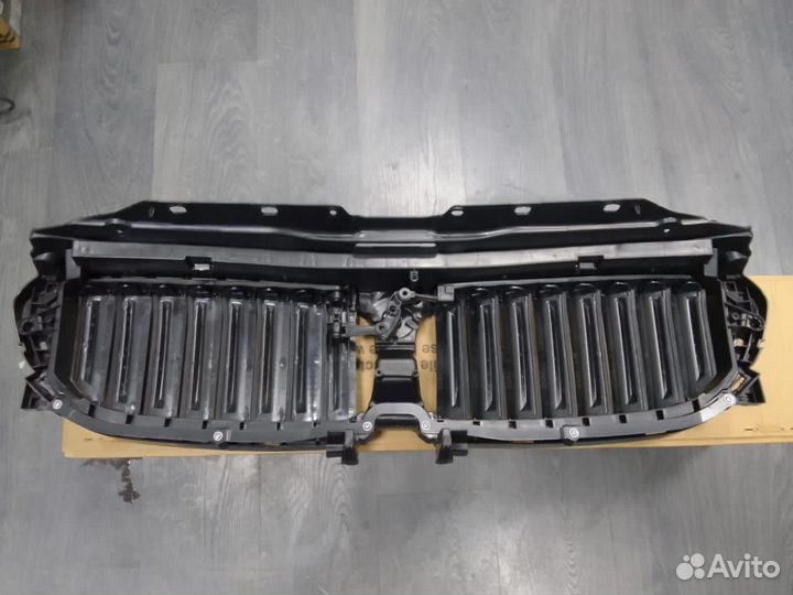 Воздушная заслонка BMW G30 51747497279 NEW