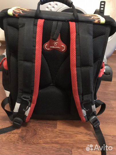 Школьный ранец