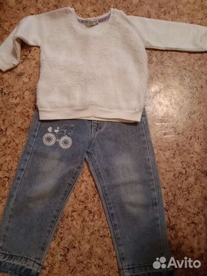 Комплект ы на девочку 4годика