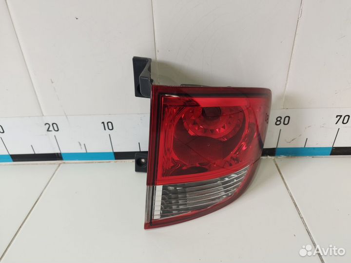 Фонарь задний наружный правый ssang yong kyron 07