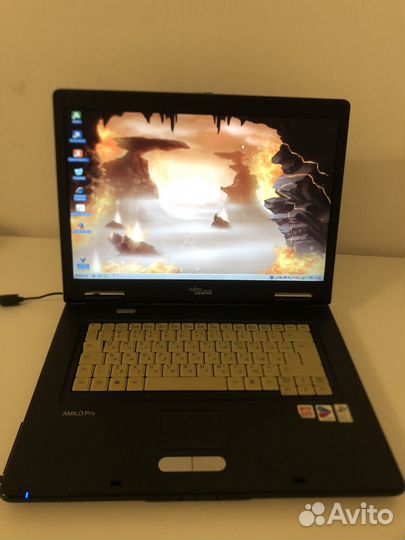 Fujitsu siemens amilo Pro V2065