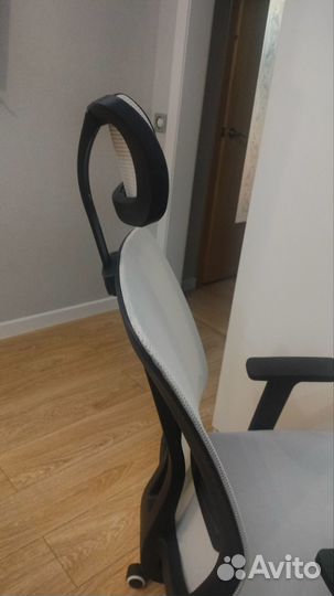 Компьютерное кресло