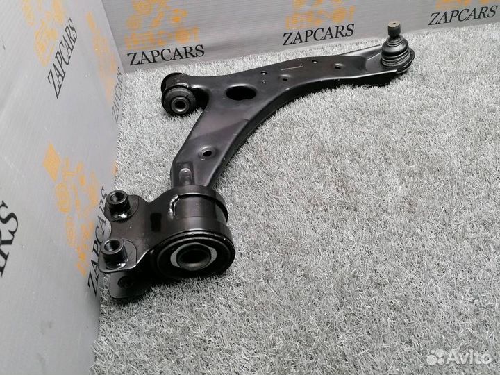 Рычаг подвески передний правый Mazda 3 BK