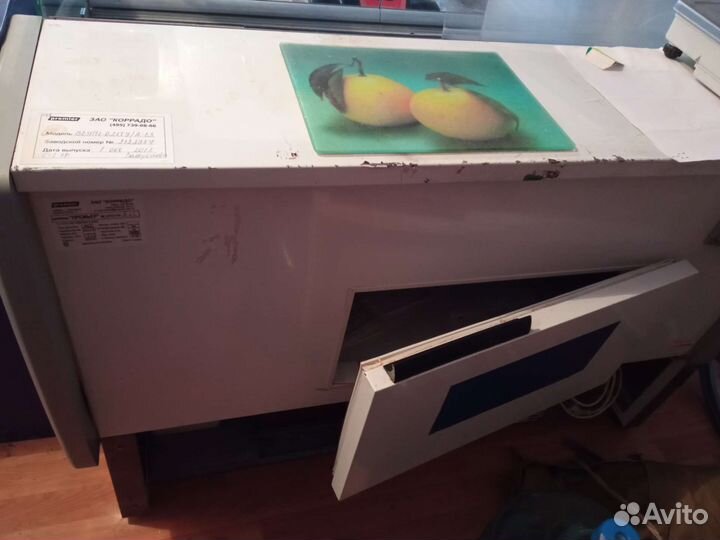 Холодильник витрина б/у