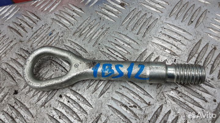 Крюк буксировочный на Mercedes Benz M-class W164