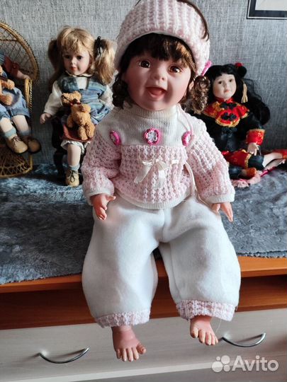 Кукла виниловая