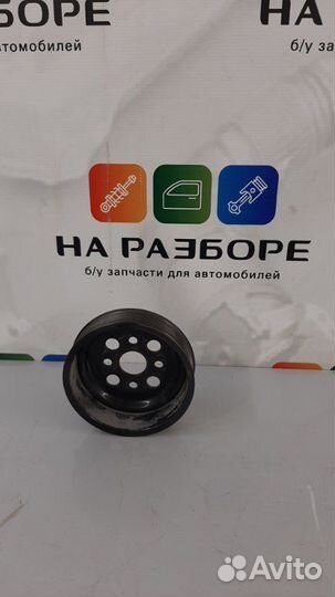 Шкив помпы Lexus Lx570 3 3UR-FE 2017